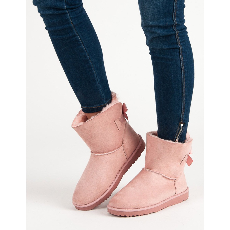 Queentina Pink Mukluki With A Bow 1