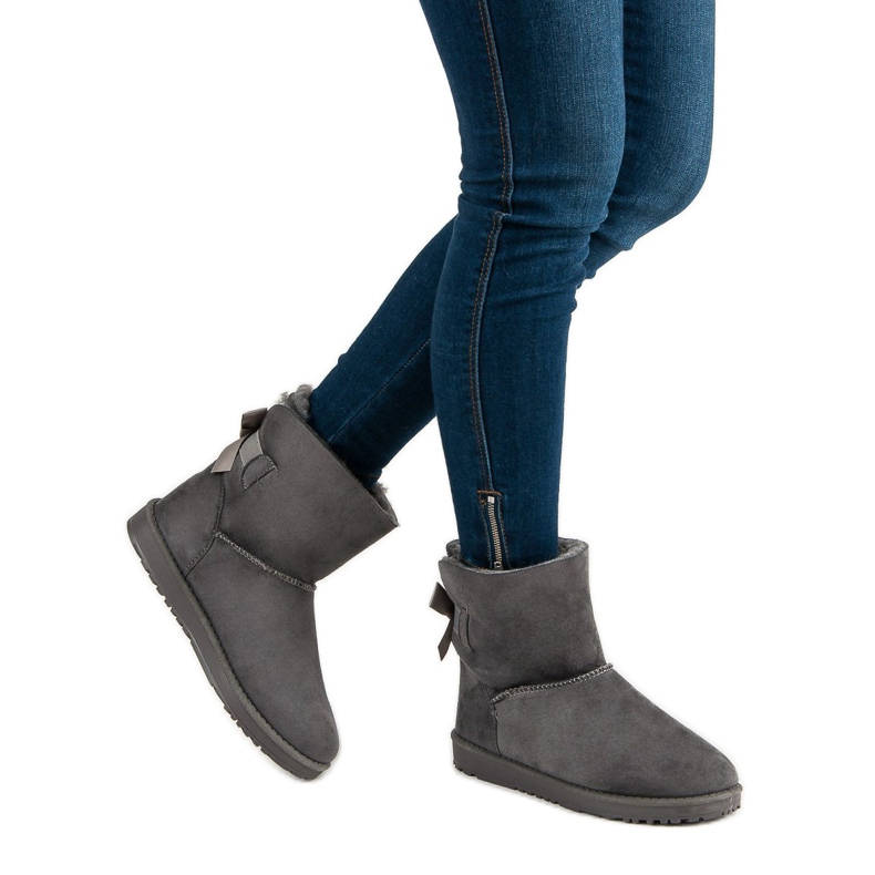 Queentina Gray Mukluki With A Bow grey 2