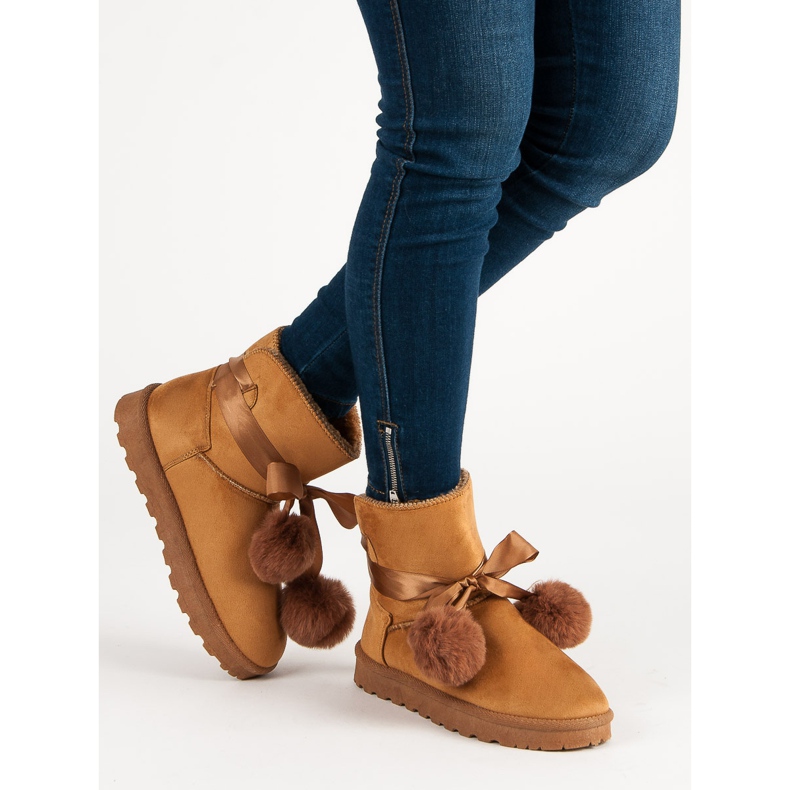 Camel Mukluki With Pompoms brown 2