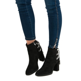 Ideal Shoes Fashionable boots on the post black 1 Ideal Shoes Fashionable boots on the post black 1