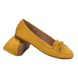 Small Swan Yellow Loafers With A Bow 1