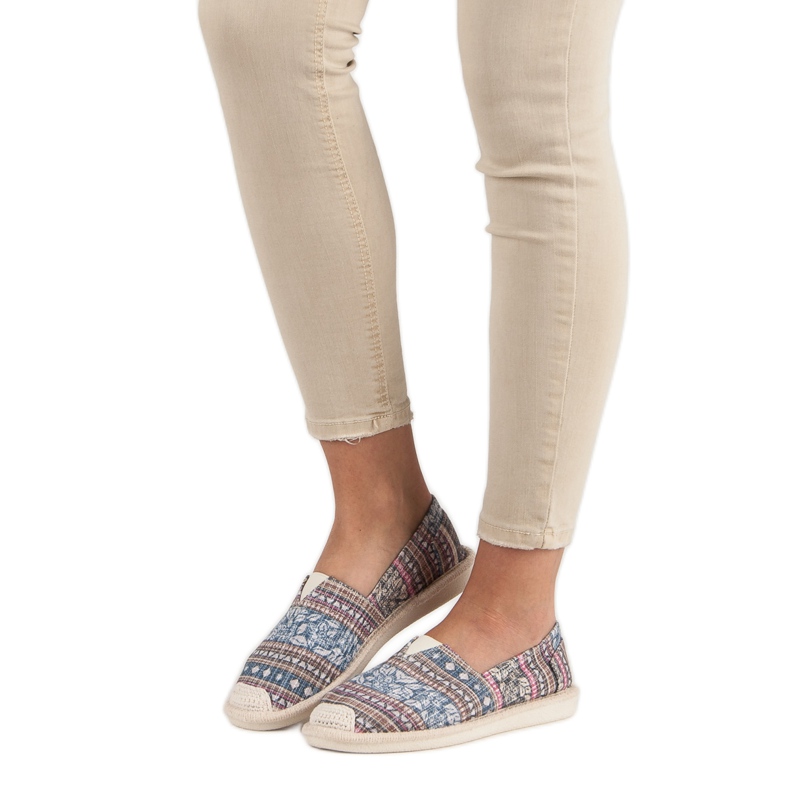 Small Swan Ethnic Espadrilles multicolored 1