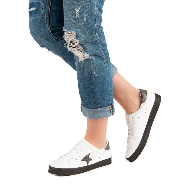 Fashionable Low Sneakers white black 2 Fashionable Low Sneakers white black 2