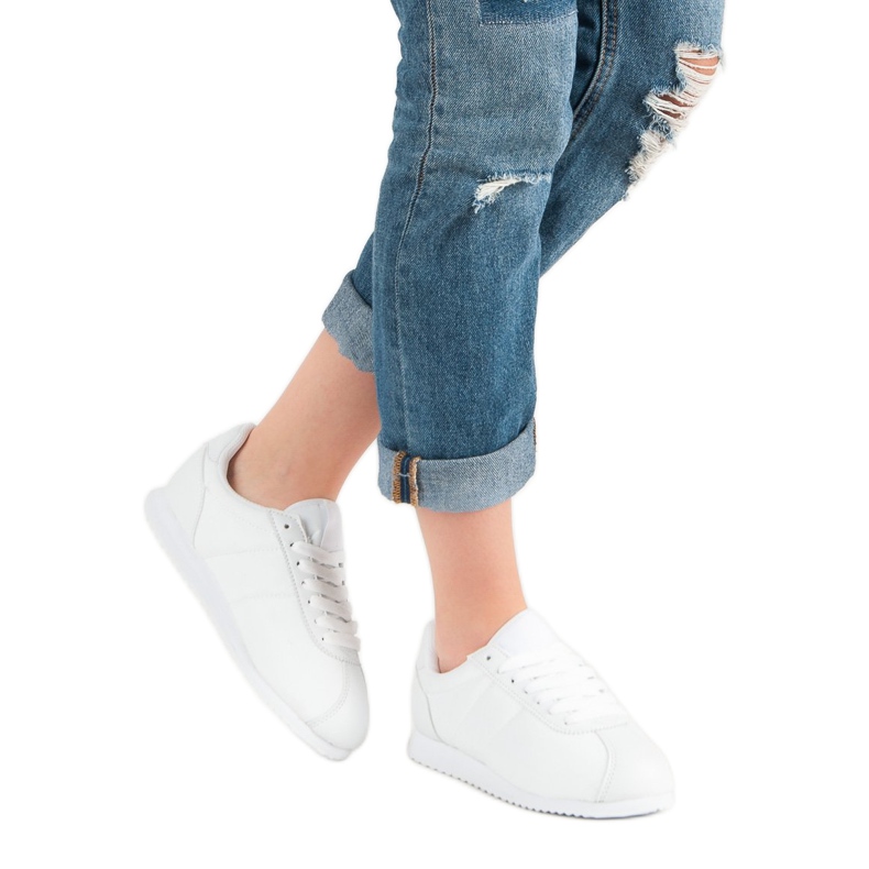 White Sports Shoes 2