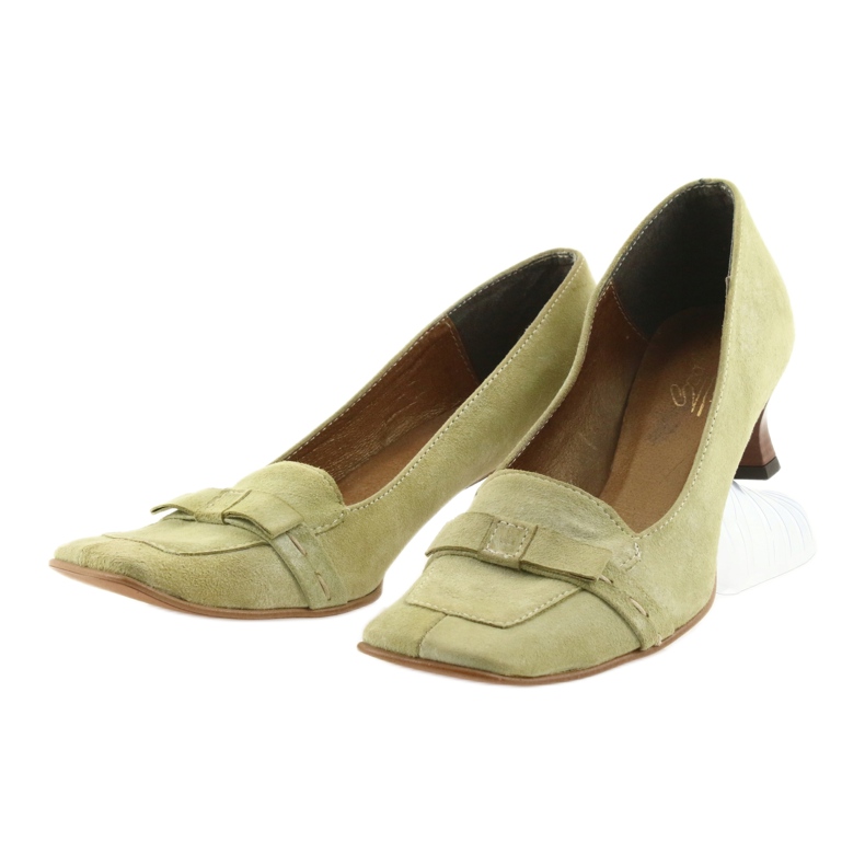 Green pea leather pumps 2 Green pea leather pumps 2