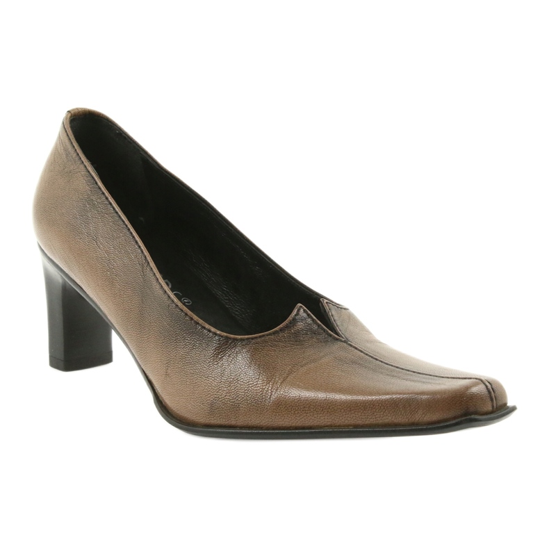 Leather pumps brown 1
