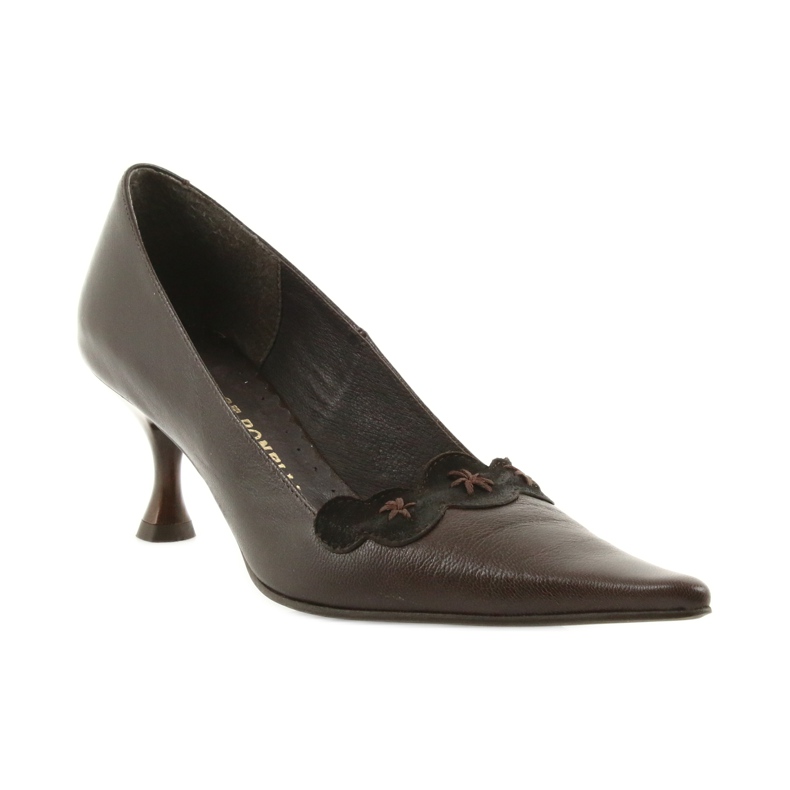 Leather pumps brown 1