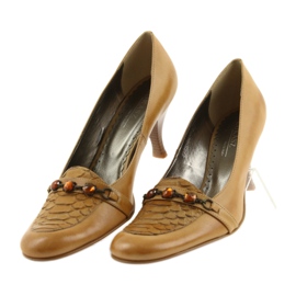 Leather pumps brown 3