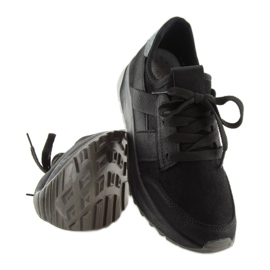 Black sports shoes X-9733 Black 1