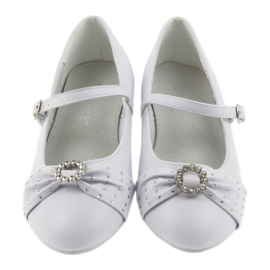 Ballerinas with communion rhinestones American Club 12/19 white 2