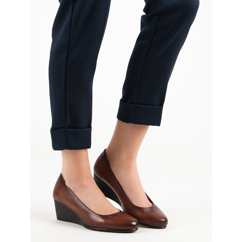 Classic Pumps On The VINCEZA Wedge brown 1 Classic Pumps On The VINCEZA Wedge brown 1