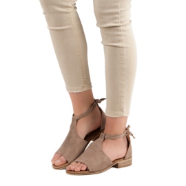 VINCEZA beige sandals 2