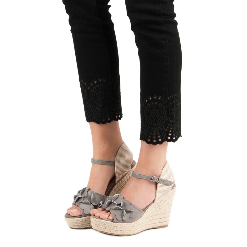 Top Shoes Gray Sandals With Flowers grey 2