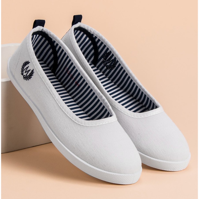 McKey White Textile Ballerina 1