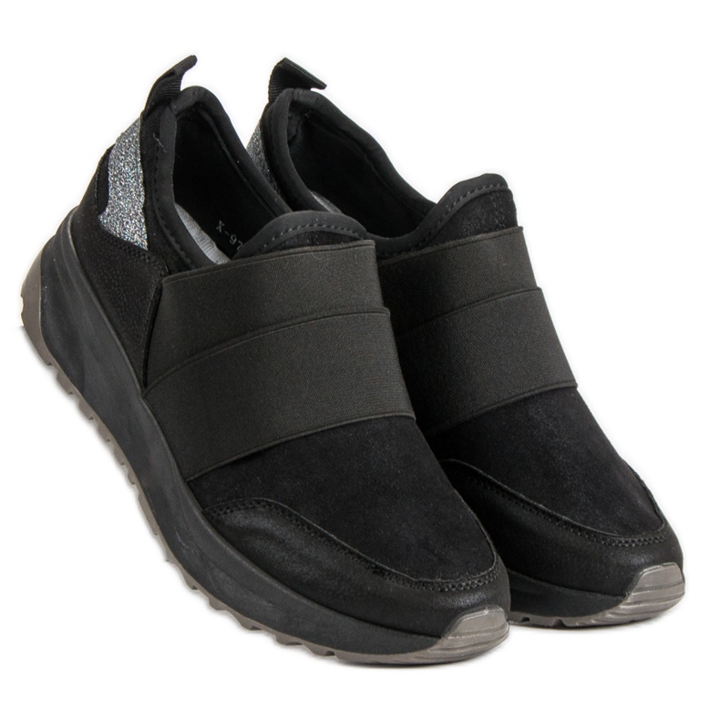 Ideal Shoes Comfortable Slip-On Sneakers black 1