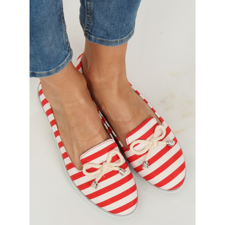 Slip-on in white and red stripes H8-105 Red 2