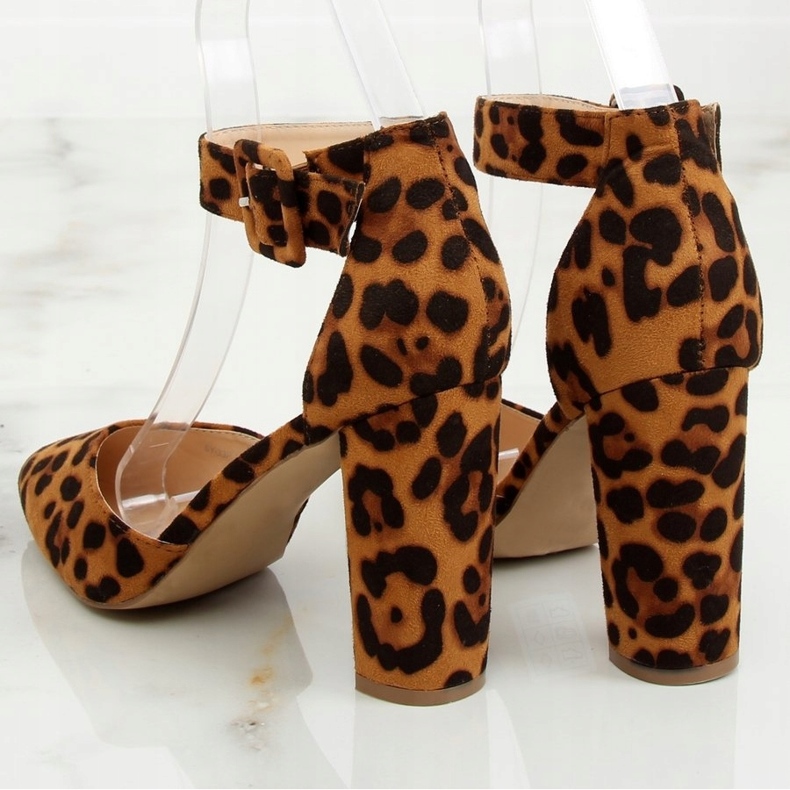 Pumps on the leopard SY33P Leopard post brown 2