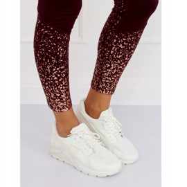 White LA18P White sports shoes 1 White LA18P White sports shoes 1