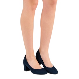Ideal Shoes Navy Blue Pumps On A Pillar 1