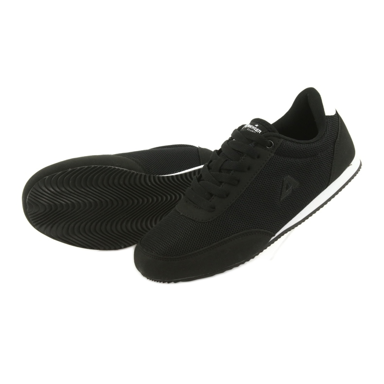 American Club sports tied shoes white black 5