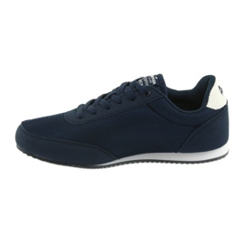 American Club sports tied shoes white navy blue 2 American Club sports tied shoes white navy blue 2