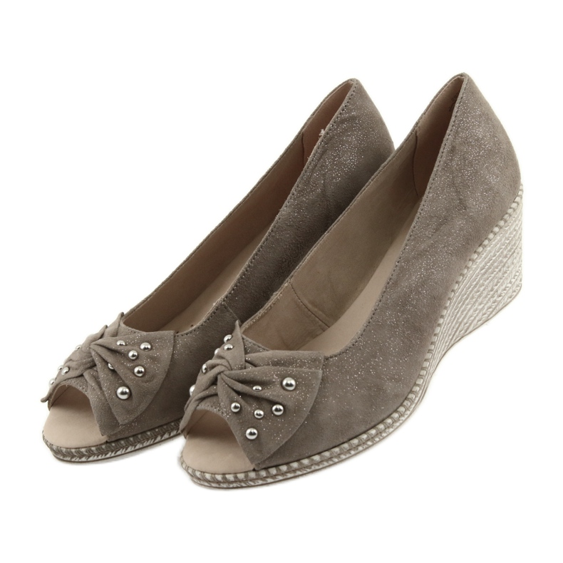 Women's pumps on the wedge Caprice 29350 brown 3