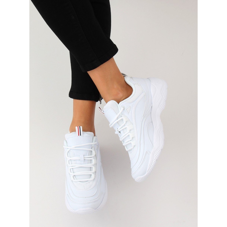 White sports shoes YD05P-2 White 2