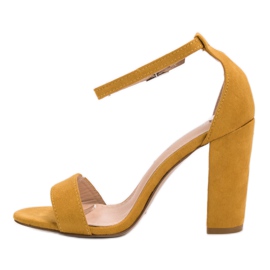 Ch. Creation Mustard Sandals On A Bar yellow 1