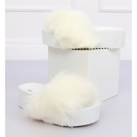 White Flip-flops with fur CK77P White II-GAT 2