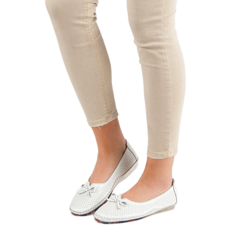 VINCEZA openwork leather ballerinas white 1