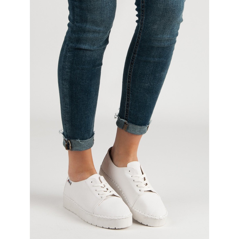 White Tied VICES shoes 2