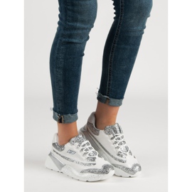Sports shoes with glitter VICES white 2 Sports shoes with glitter VICES white 2