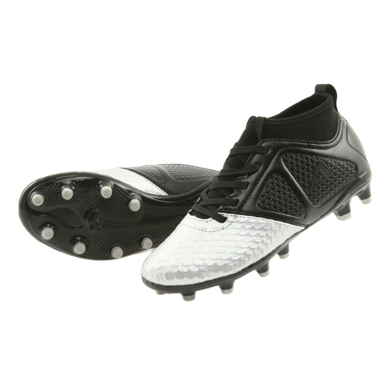 American Club OG23 boys' sports cleats silver 5 American Club OG23 boys' sports cleats silver 5