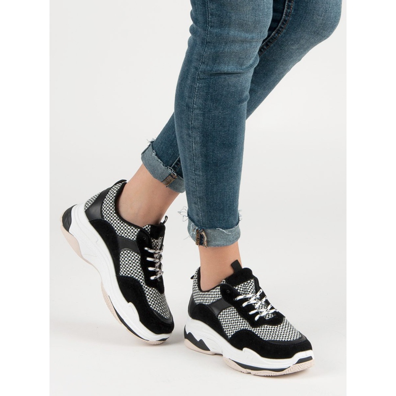 Kylie Sneakers On The Platform black 2