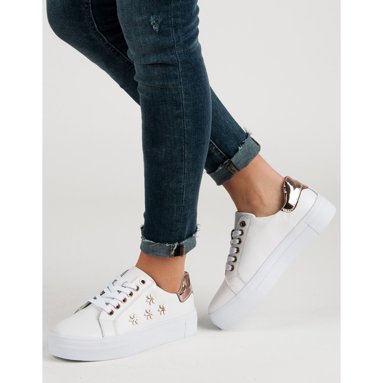 Filippo Leather Sport Shoes With Flowers white 2