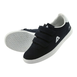 Sport shoes leather insert American Club BS06 white navy blue 5