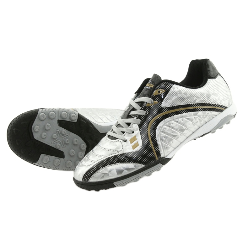 Sports turfs on orliki American Club OG25 silver 5 Sports turfs on orliki American Club OG25 silver 5