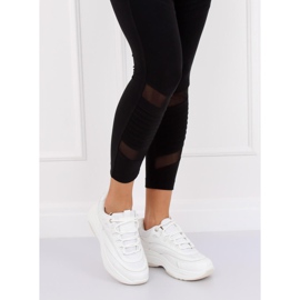 White women's sports shoes B0-15 White 2