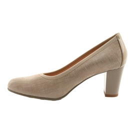 Women's leather pumps with flexible sole Arka 5137 beige 2