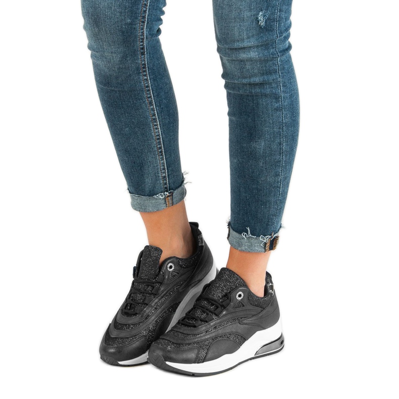 Fashionable Black Sneakers 1