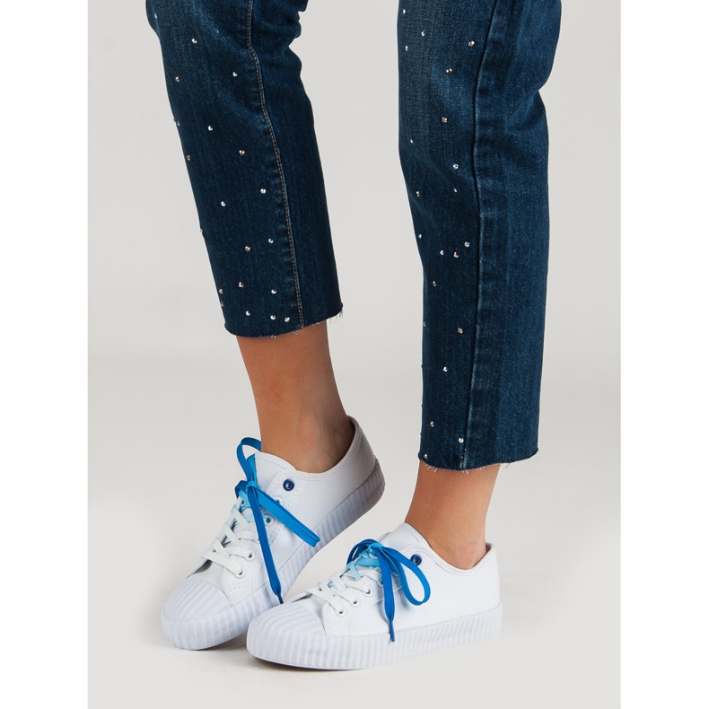 Yes Mile Fashionable White Sneakers 1