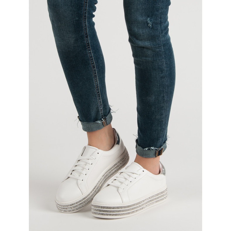 Sports shoes with crystals white 1