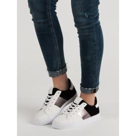 Comfortable Sports Shoes white black 1 Comfortable Sports Shoes white black 1