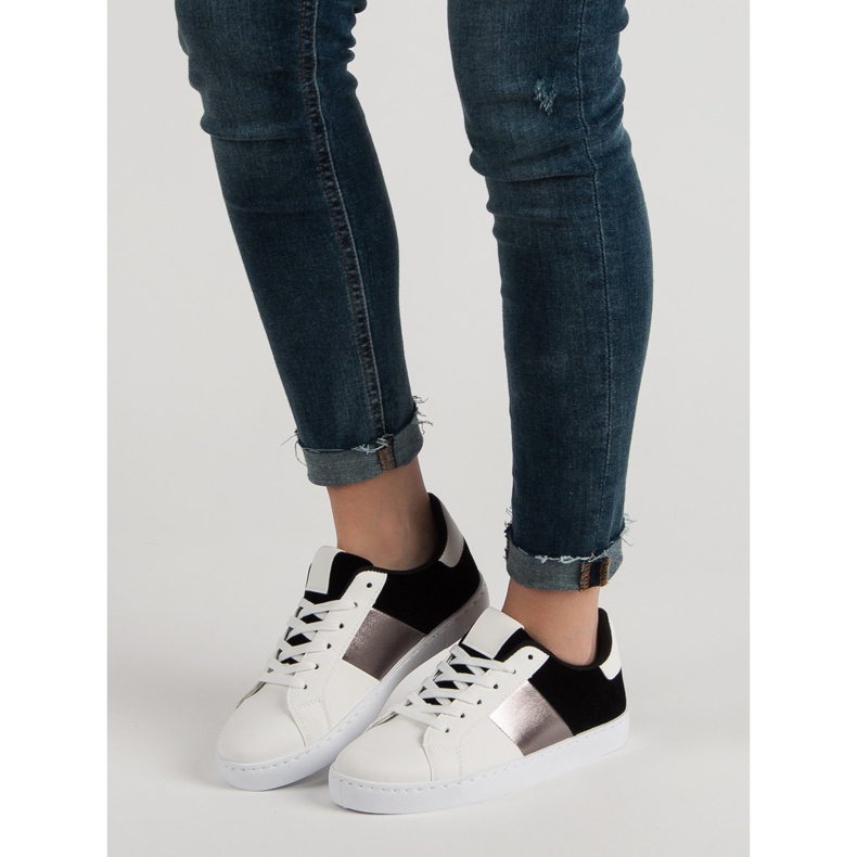 Comfortable Sports Shoes white black 1 Comfortable Sports Shoes white black 1