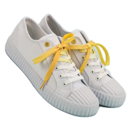 Yes Mile Fashionable White Sneakers 2