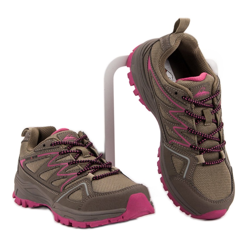 Women's hiking shoes brown 1