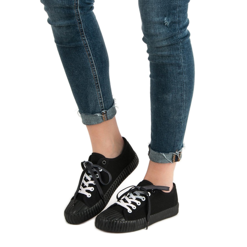 Yes Mile Fashionable Black Sneakers 2