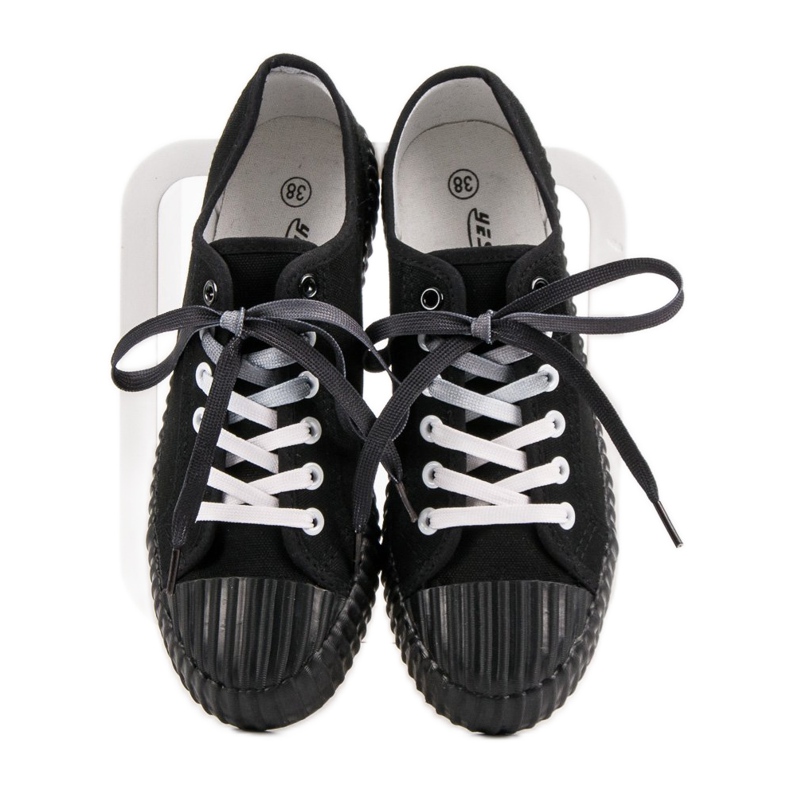 Yes Mile Fashionable Black Sneakers 1 Yes Mile Fashionable Black Sneakers 1