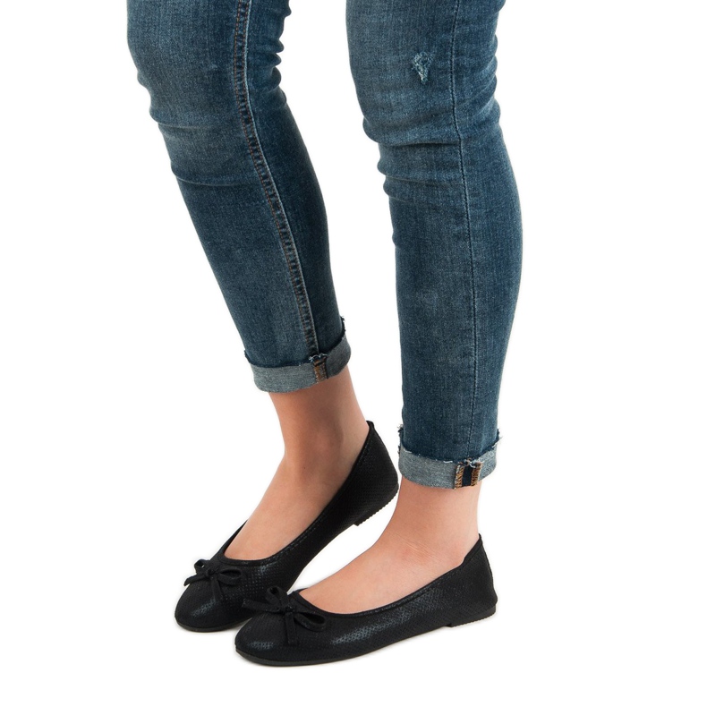 Evento Black Ballerina With A Bow 1