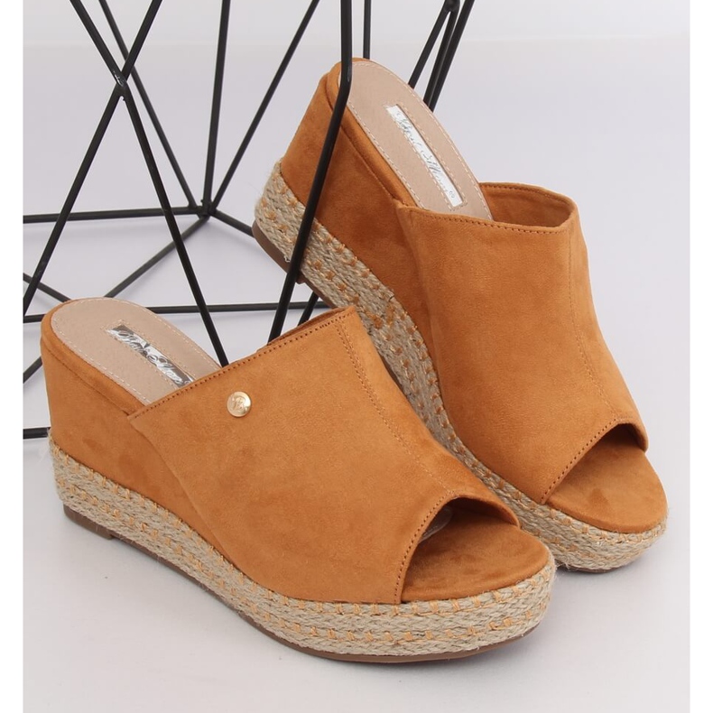 Camel MW-3M65 Camel wedge sandals brown 1